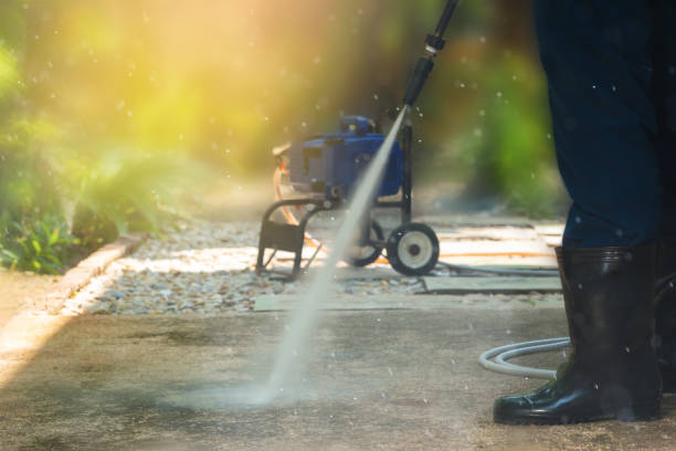 Best Pool Deck Cleaning  in Homeland, CA